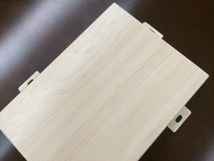 铝单板厂家_木纹铝单板产品生产的背后